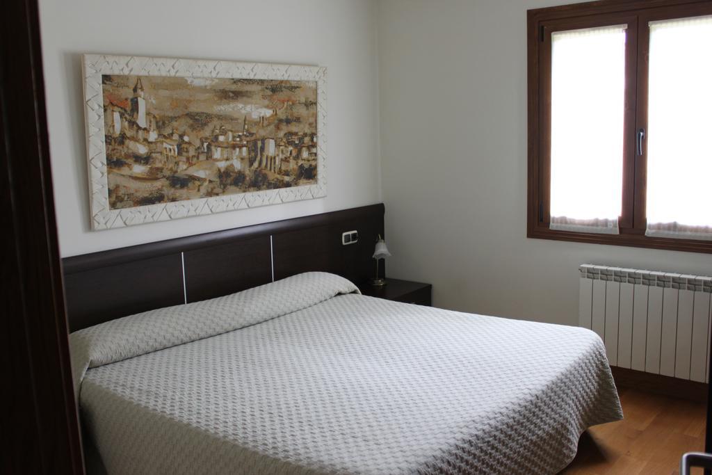 Apartamentos Irati Espinal-Auzperri Kamer foto