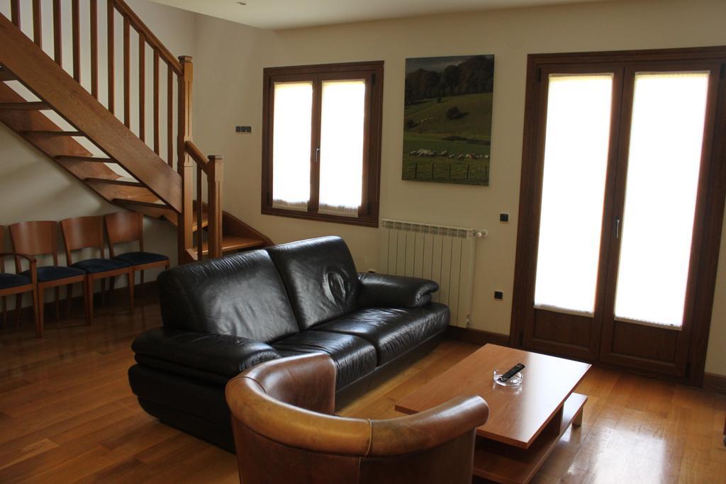 Apartamentos Irati Espinal-Auzperri Kamer foto
